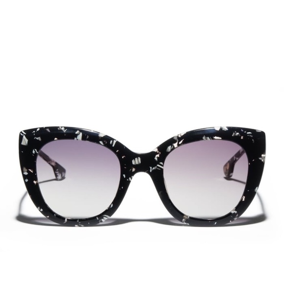 NWT Alice + Olivia Mercer Sunglasses, Snow Storm, OS - Picture 1 of 7